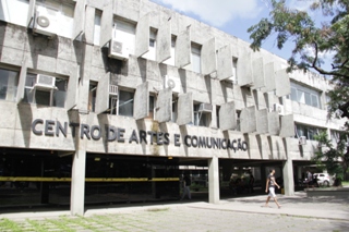 RI UFPE: (CAC) Centro De Artes E Comunicação